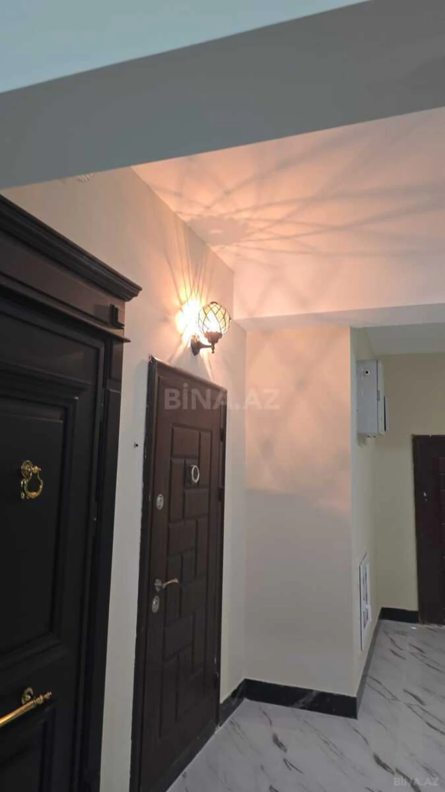 Satılır 3 otaqlı mənzil 105 m²