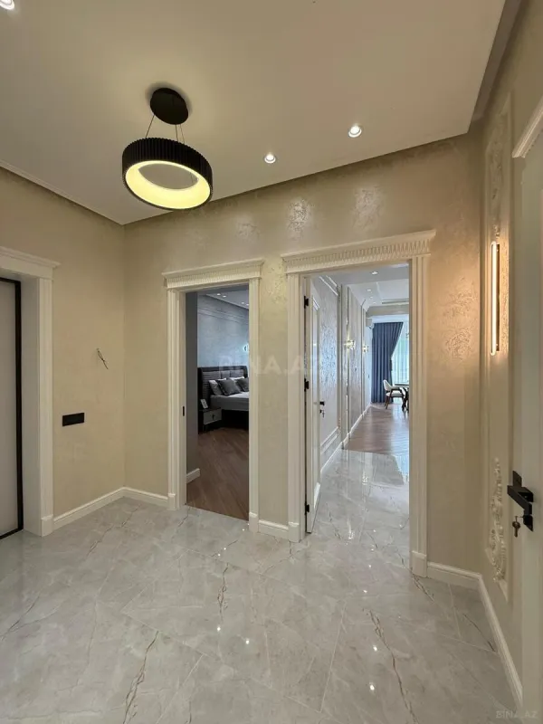 Satılır 3 otaqlı mənzil 104 m²