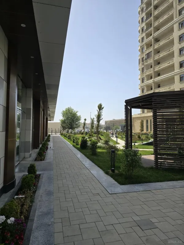 Satılır 3 otaqlı mənzil 104 m²