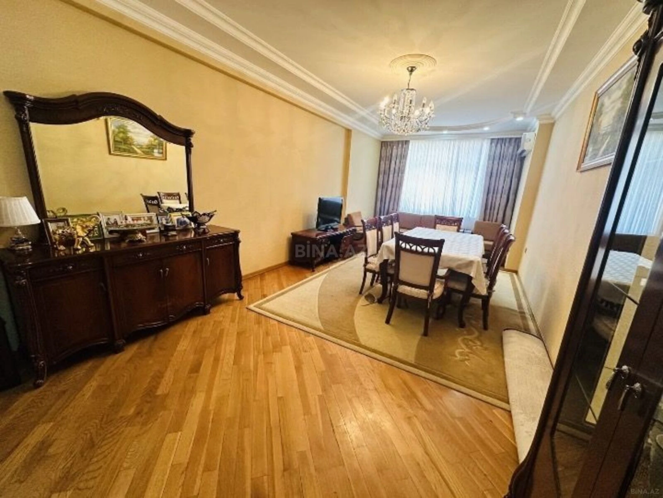 Satılır 3 otaqlı mənzil 120 m²
