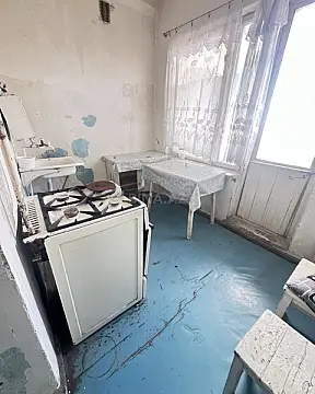 Satılır 4 otaqlı mənzil 100 m²