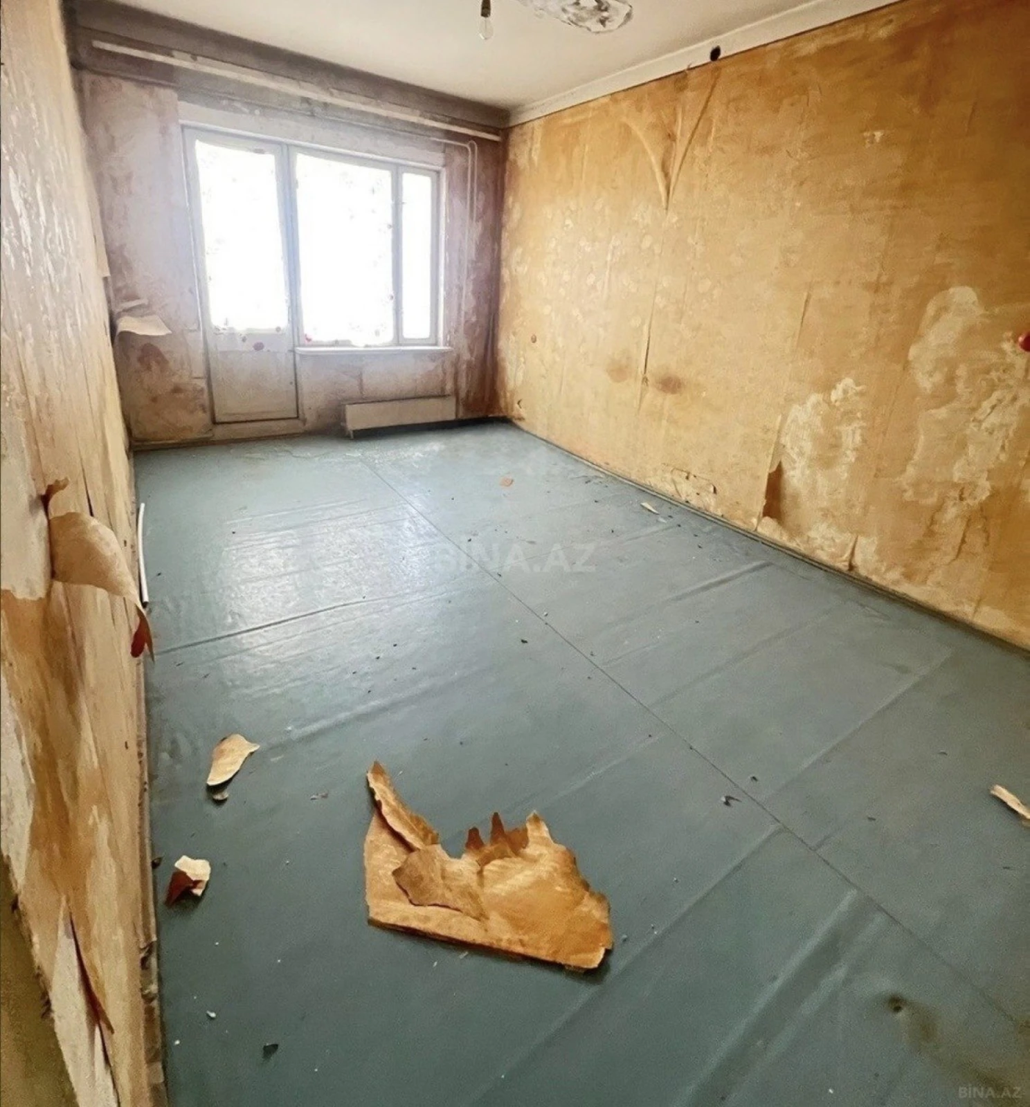 Satılır 4 otaqlı mənzil 100 m²