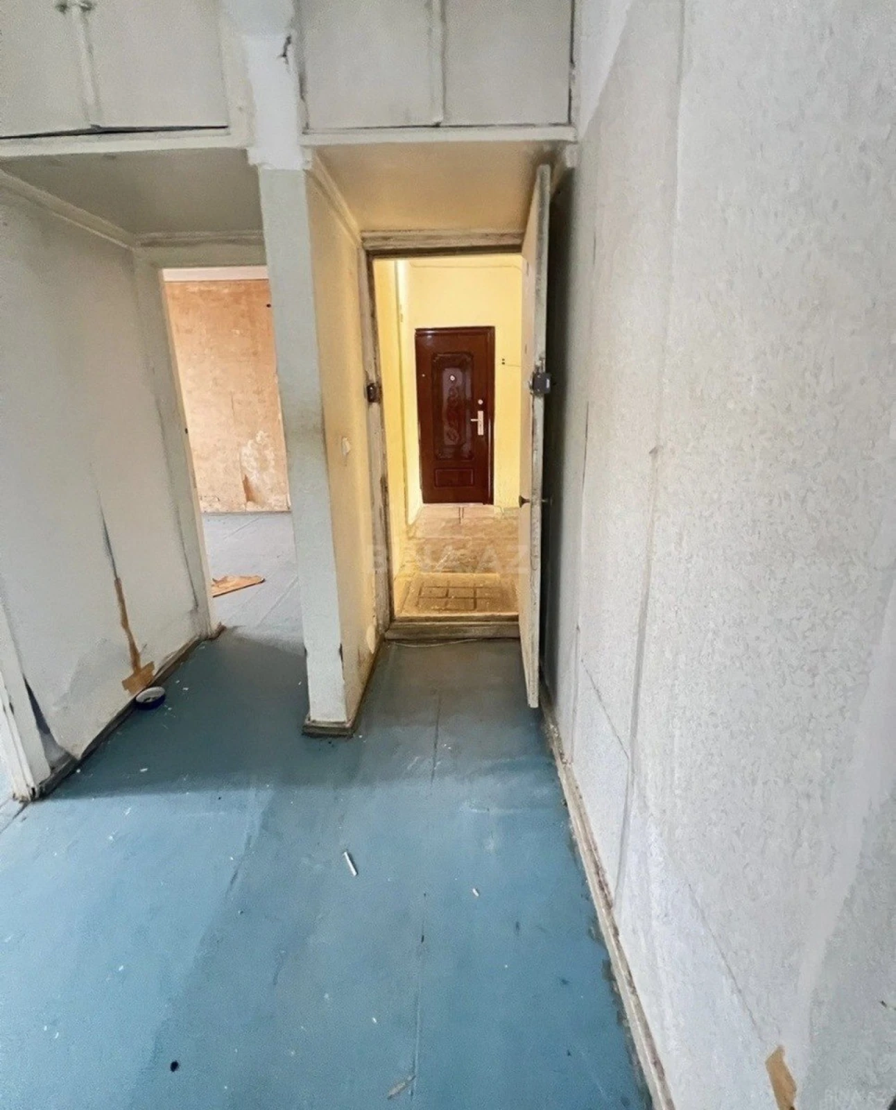 Satılır 4 otaqlı mənzil 100 m²