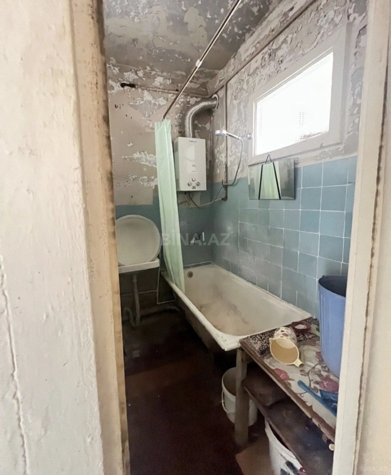 Satılır 4 otaqlı mənzil 100 m²