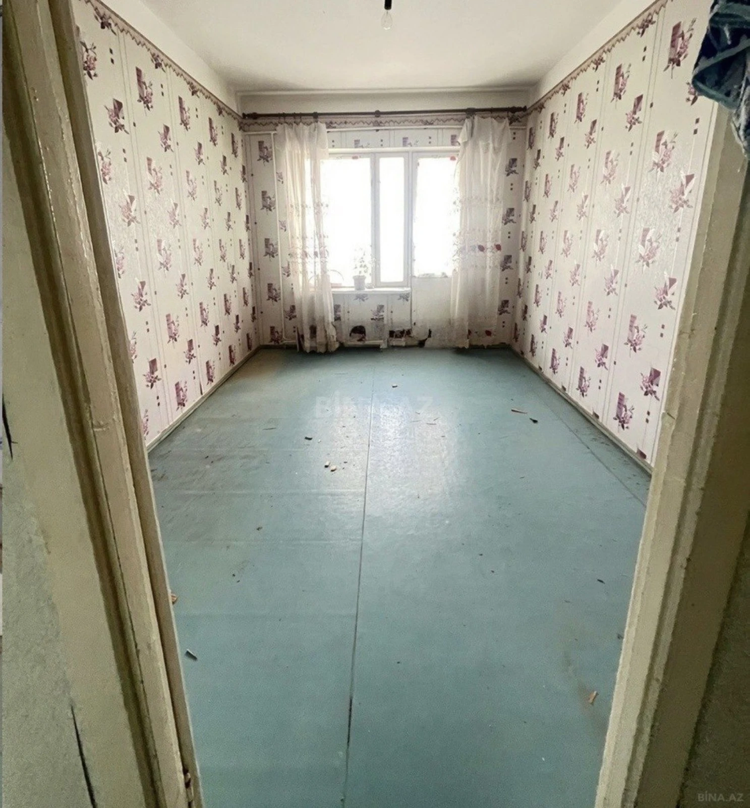 Satılır 4 otaqlı mənzil 100 m²