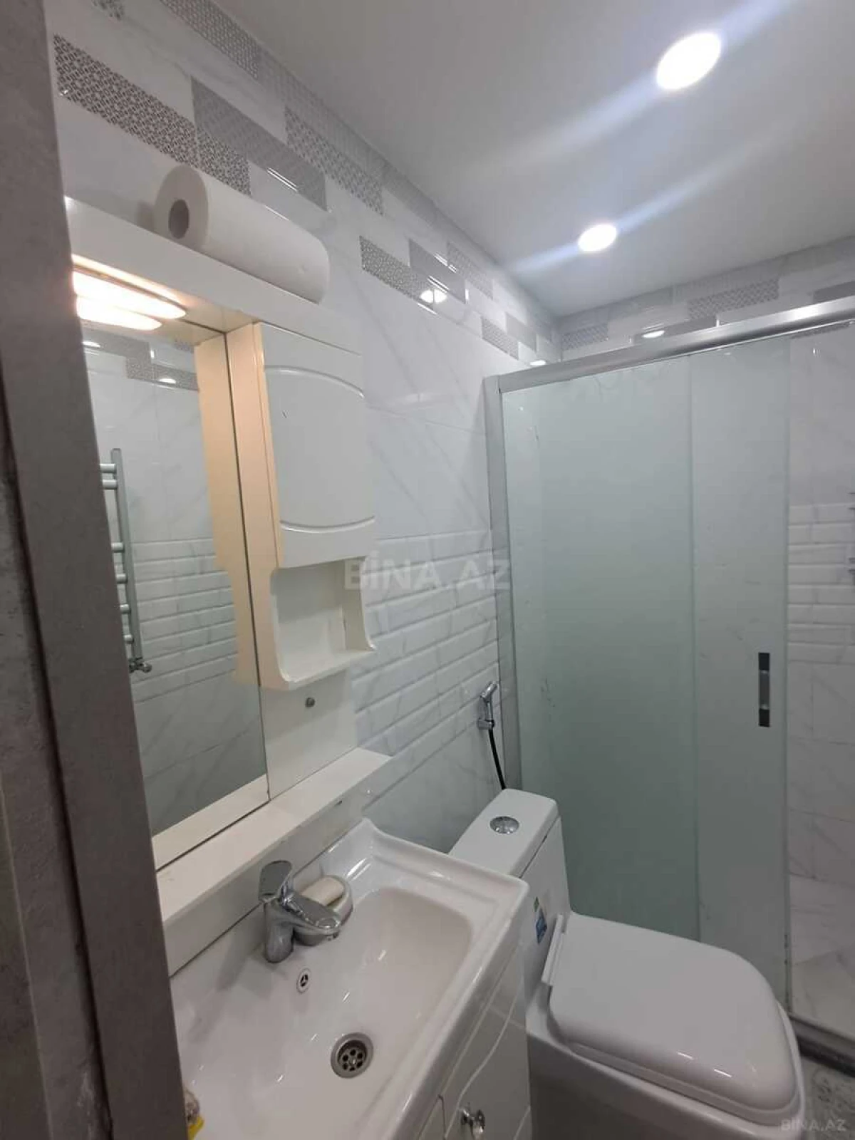 Satılır 2 otaqlı mənzil 55 m²