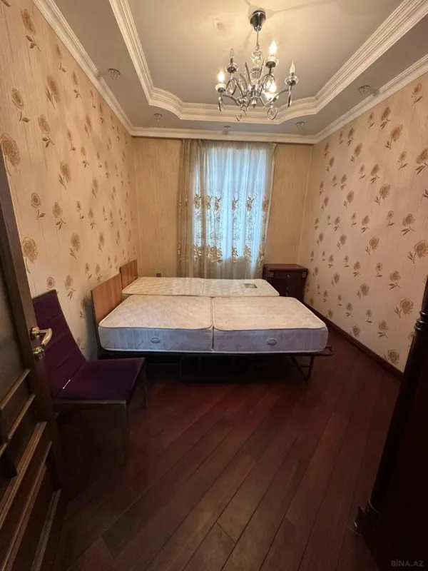 Kirayə verilir 4 otaqlı mənzil 180 m²