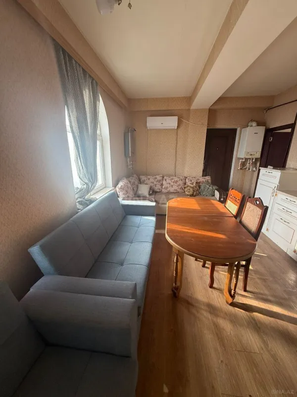 Kirayə verilir 2 otaqlı mənzil 60 m²