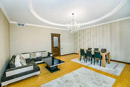 Kirayə verilir 3 otaqlı mənzil 170 m²