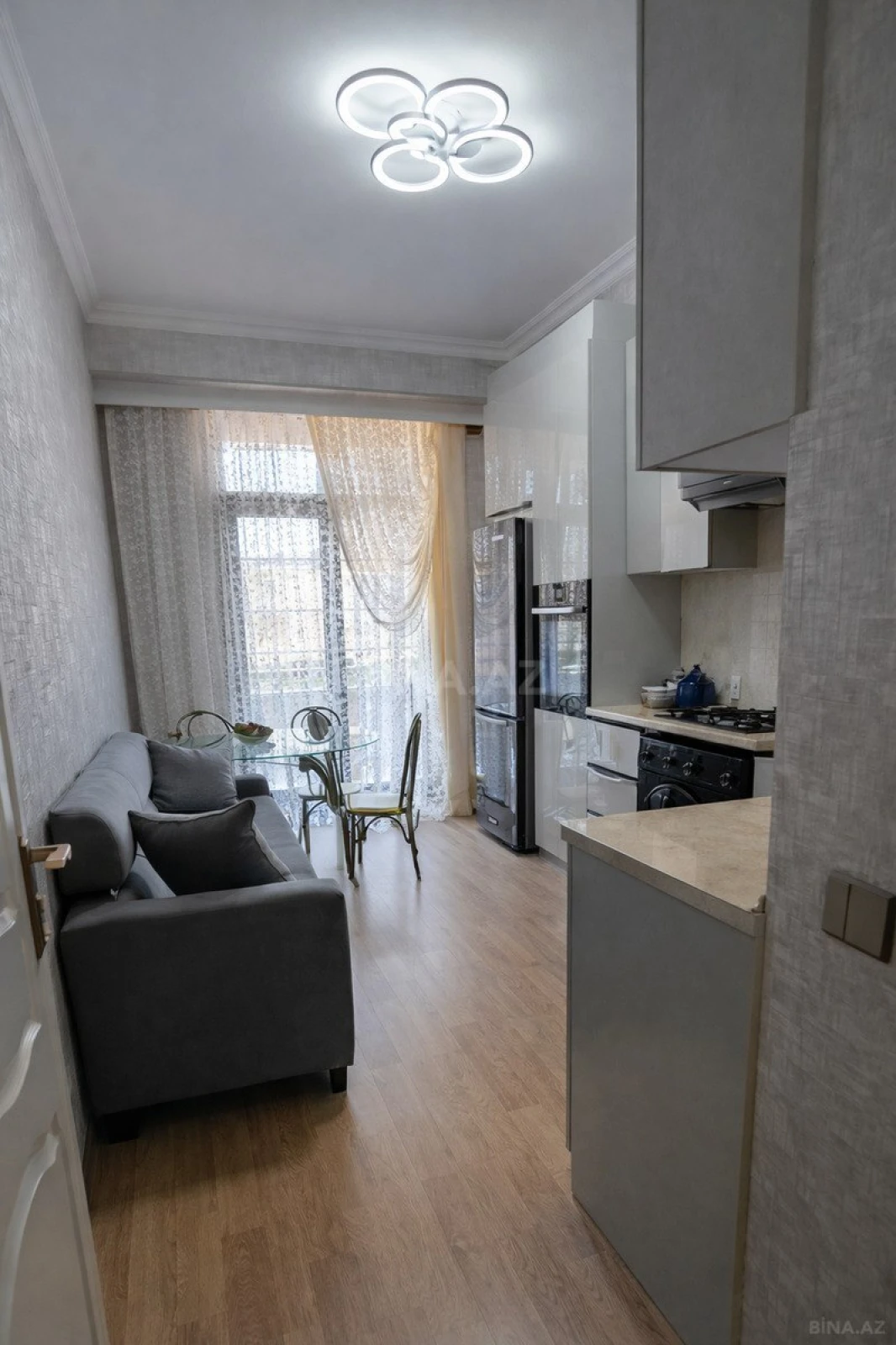 Satılır 3 otaqlı mənzil 90 m²