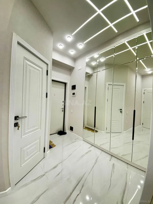 Satılır 2 otaqlı mənzil 70 m²