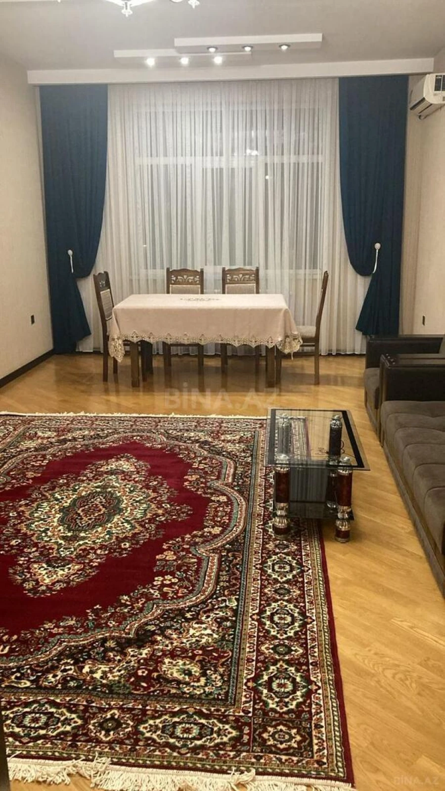 Kirayə verilir 3 otaqlı mənzil 140 m²