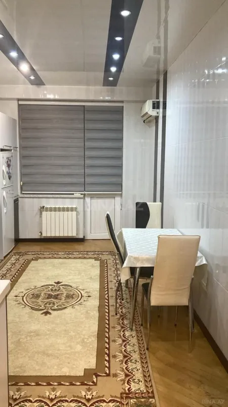 Kirayə verilir 3 otaqlı mənzil 140 m²