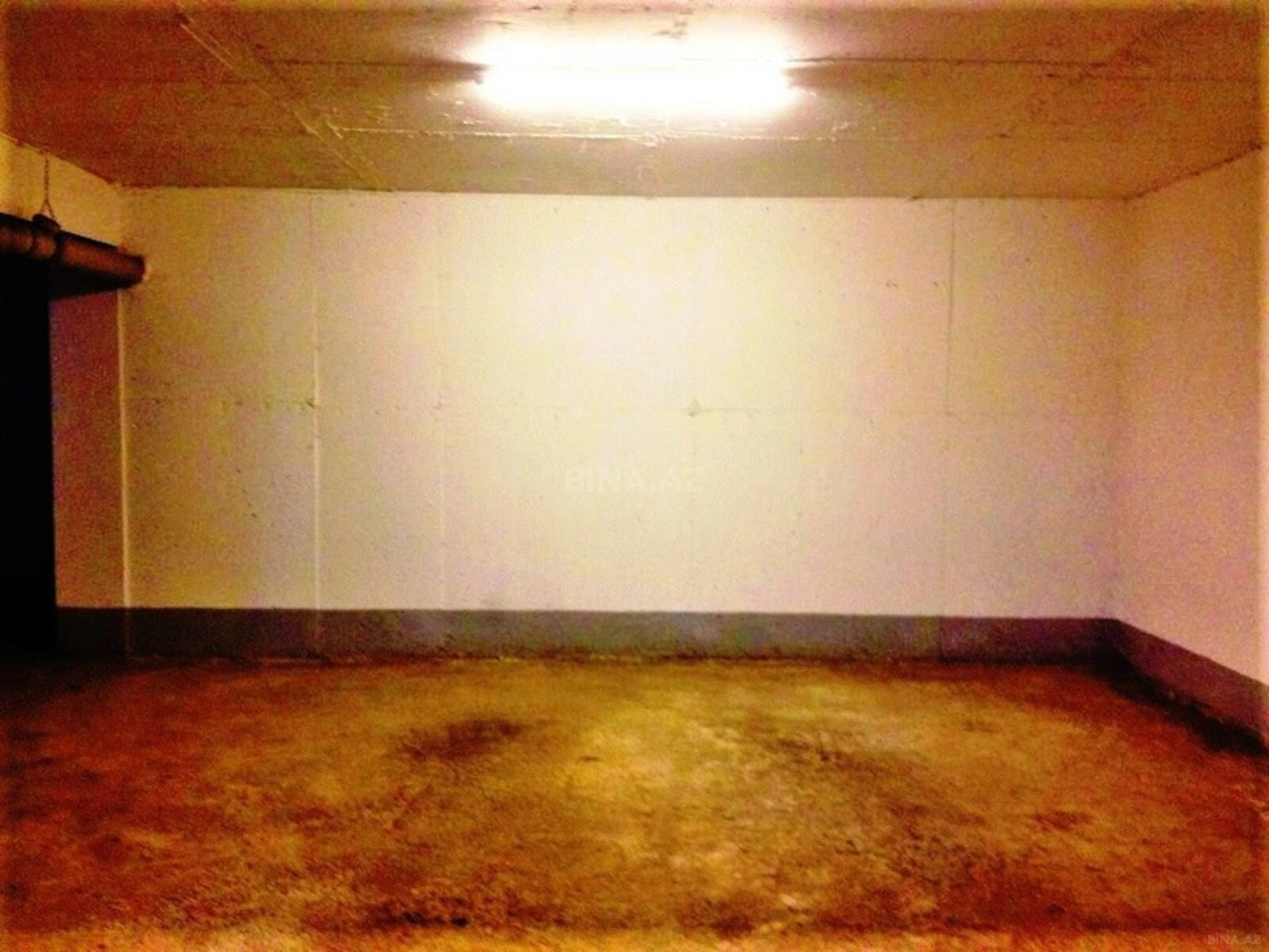 Kirayə verilir 4 otaqlı mənzil 230 m²