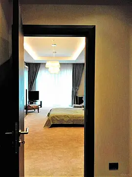 Kirayə verilir 4 otaqlı mənzil 230 m²