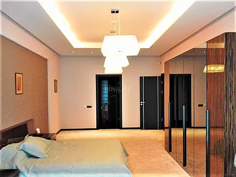 Kirayə verilir 4 otaqlı mənzil 230 m²