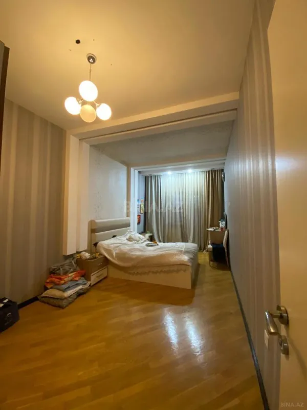 Satılır 2 otaqlı mənzil 75 m²