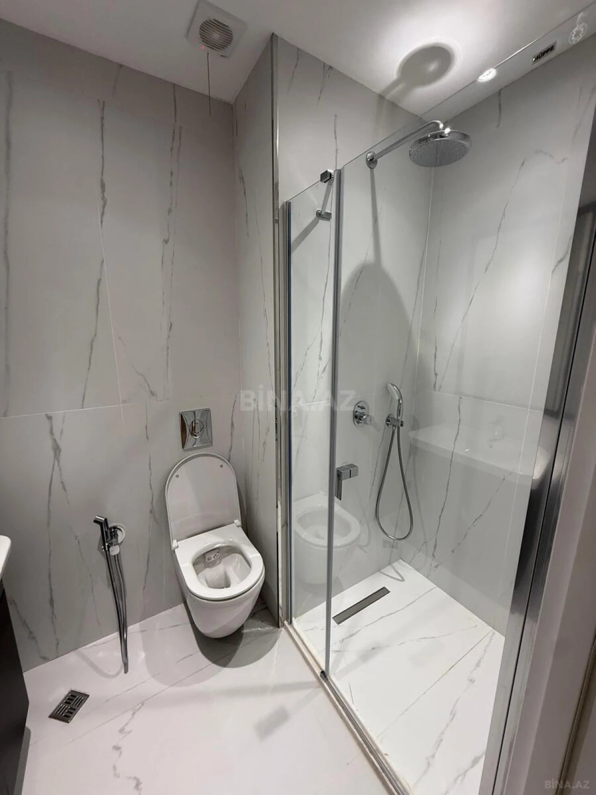 Satılır 3 otaqlı mənzil 71 m²