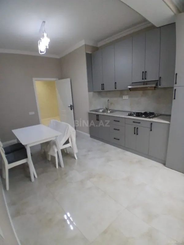 Kirayə verilir 3 otaqlı mənzil 114 m²