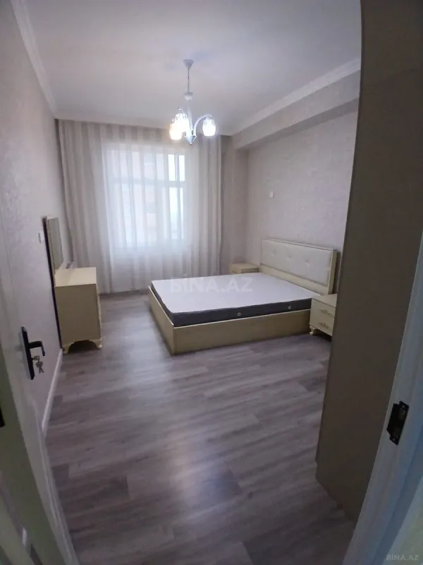 Kirayə verilir 3 otaqlı mənzil 114 m²