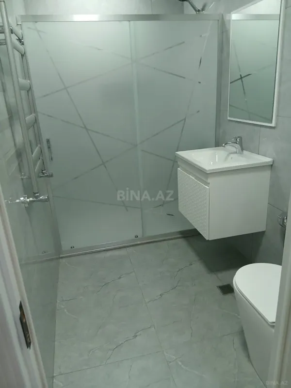 Kirayə verilir 3 otaqlı mənzil 114 m²
