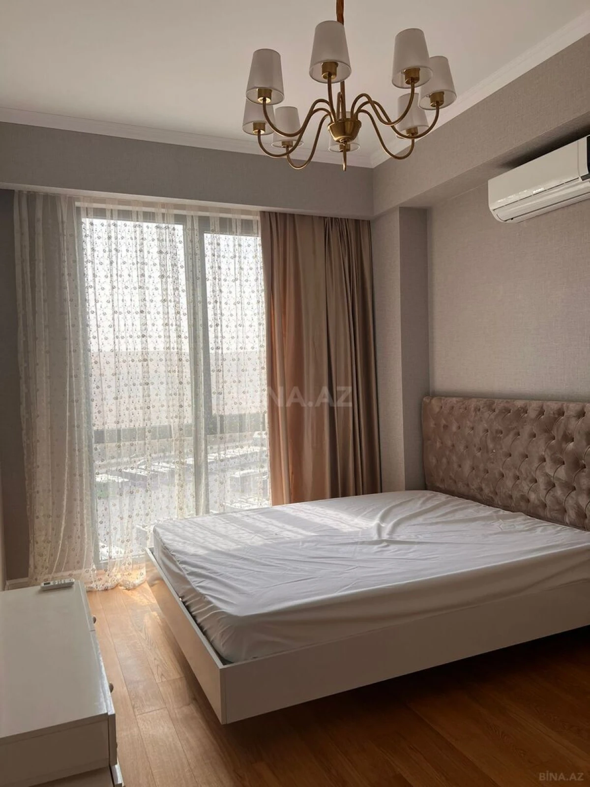 Kirayə verilir 2 otaqlı mənzil 72 m²