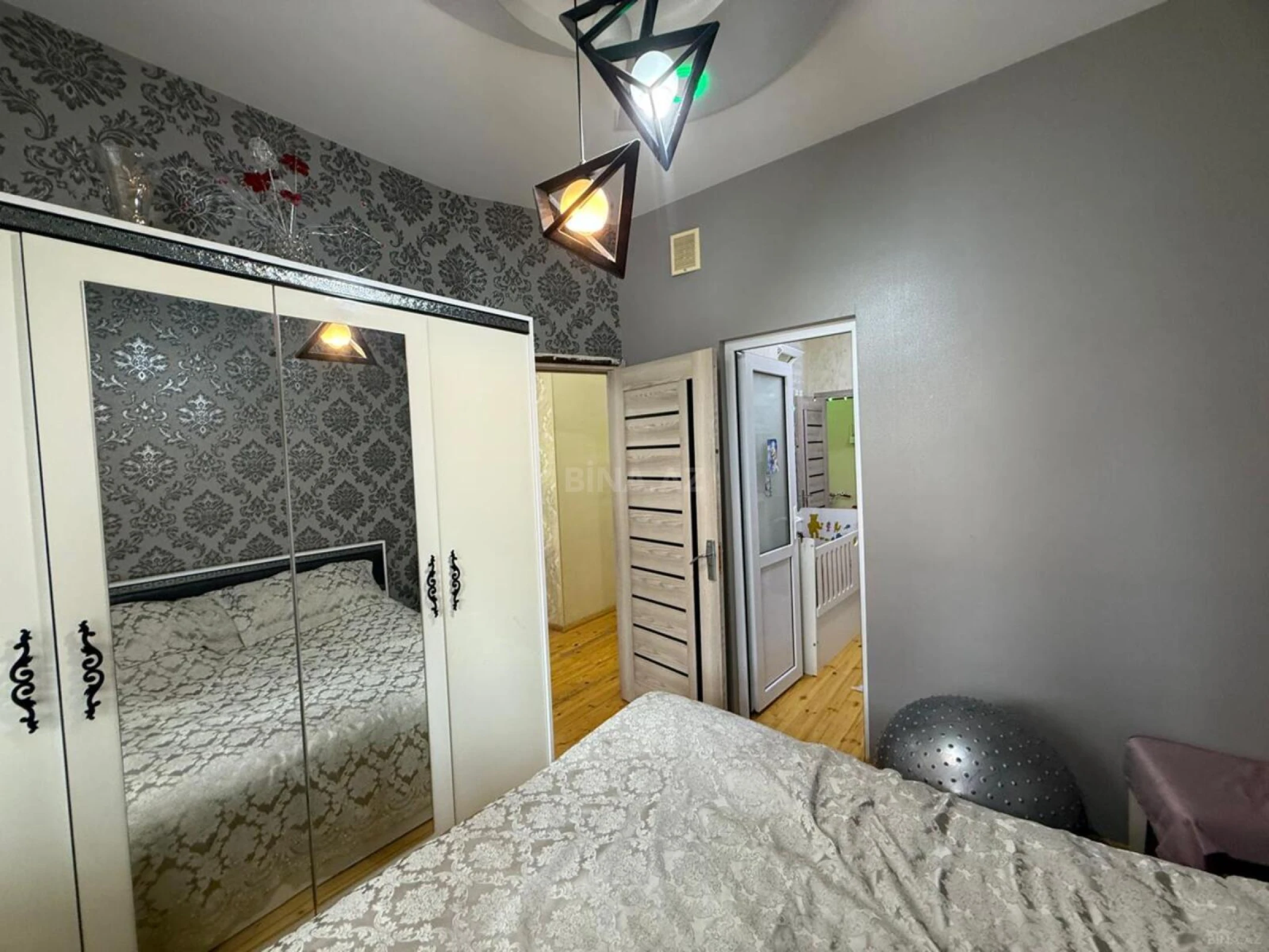 Satılır 3 otaqlı mənzil 63 m²