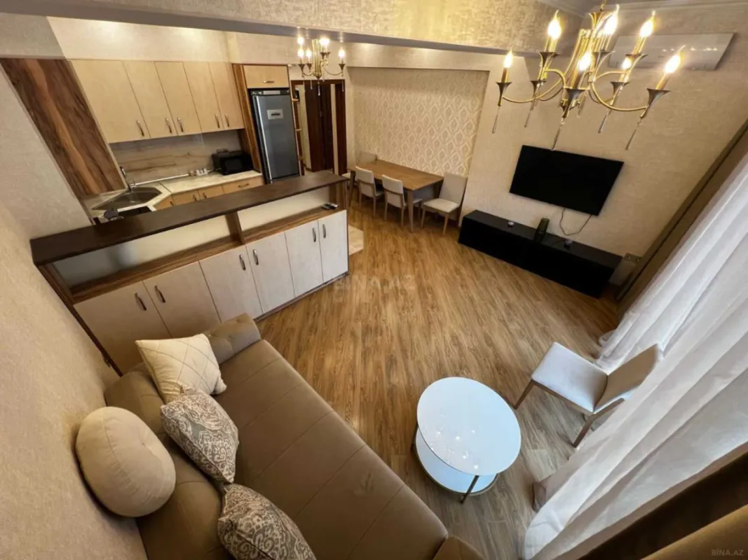 Kirayə verilir 2 otaqlı mənzil 70 m²