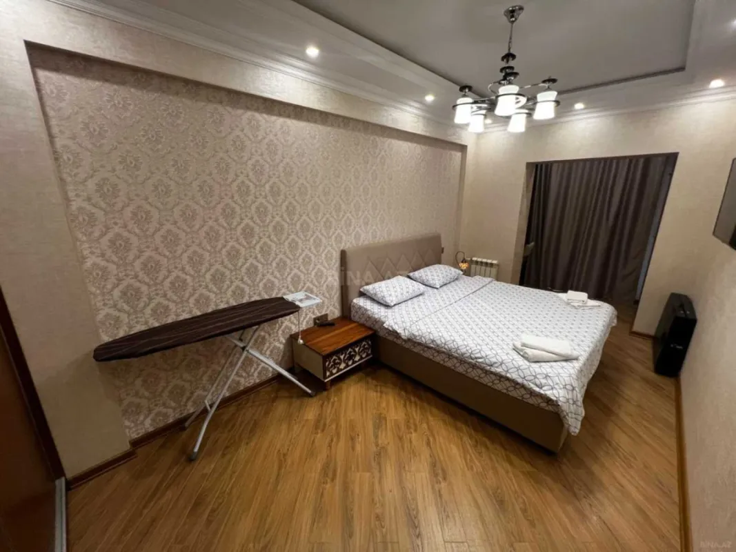 Kirayə verilir 2 otaqlı mənzil 70 m²