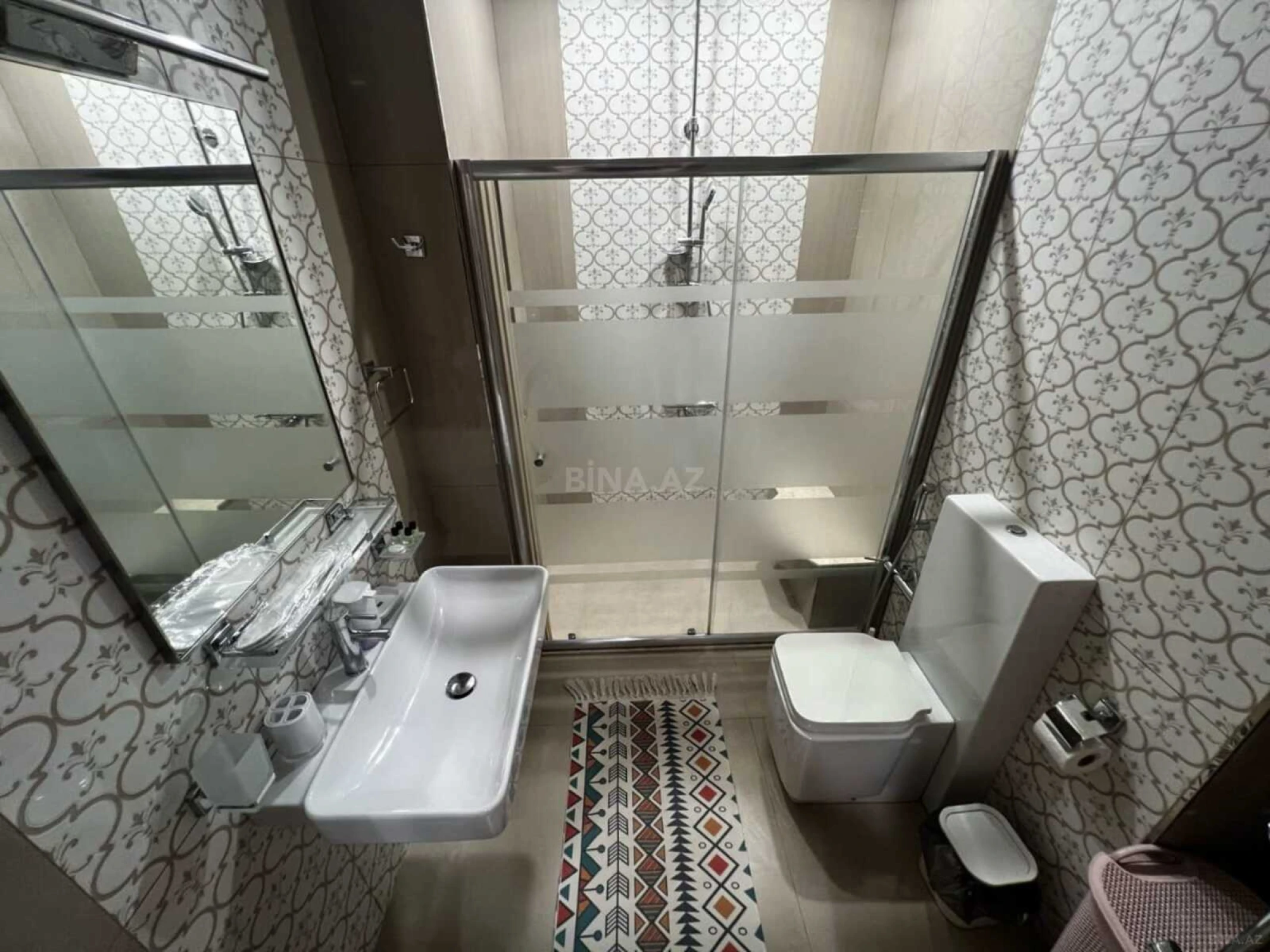 Kirayə verilir 2 otaqlı mənzil 70 m²