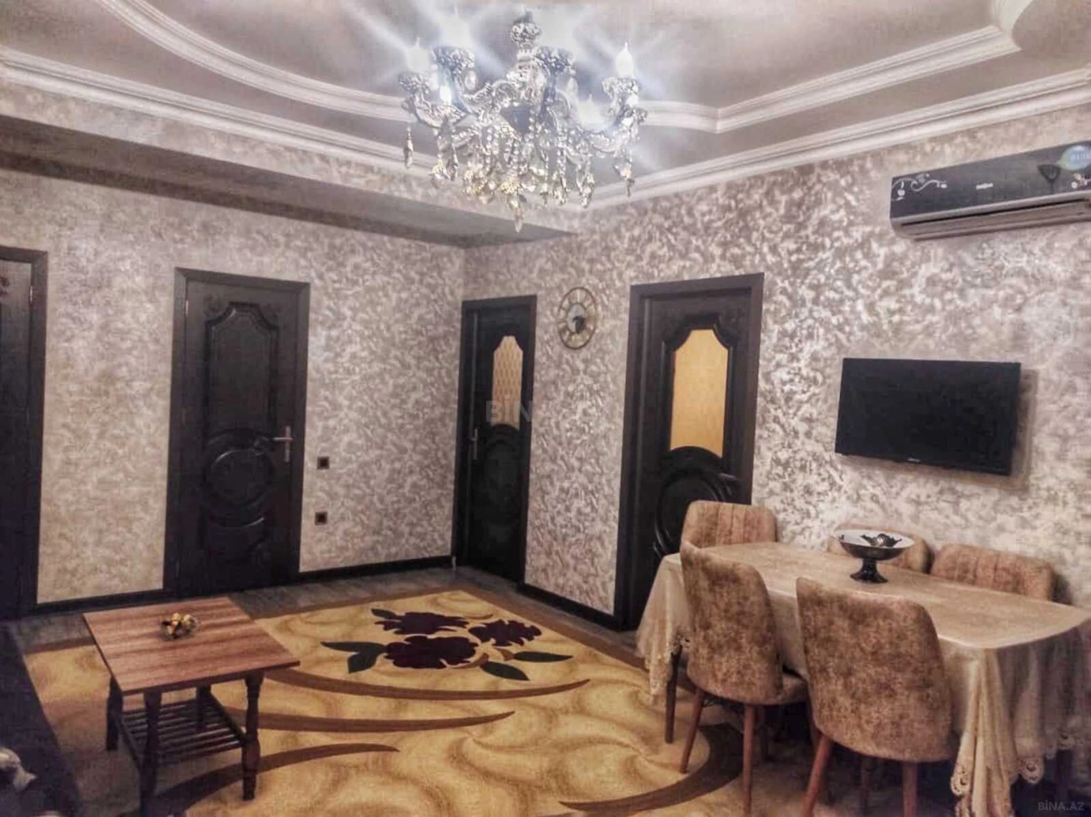 Satılır 3 otaqlı mənzil 125.6 m²