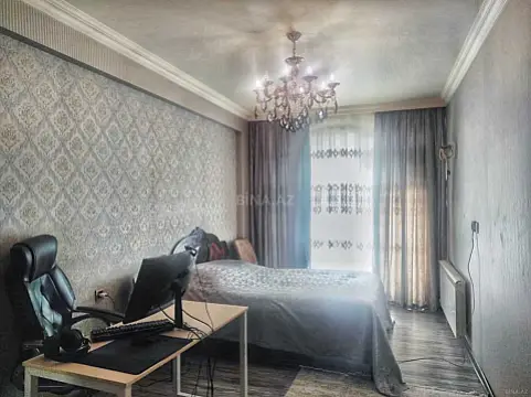 Satılır 3 otaqlı mənzil 125.6 m²