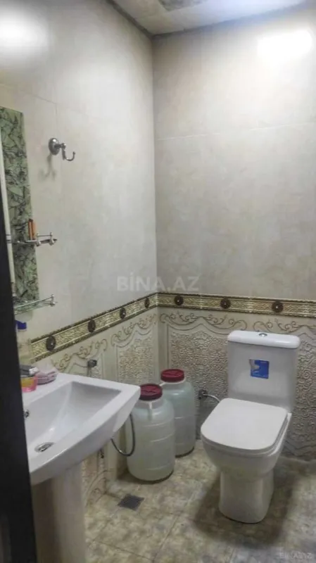 Satılır 3 otaqlı mənzil 125.6 m²