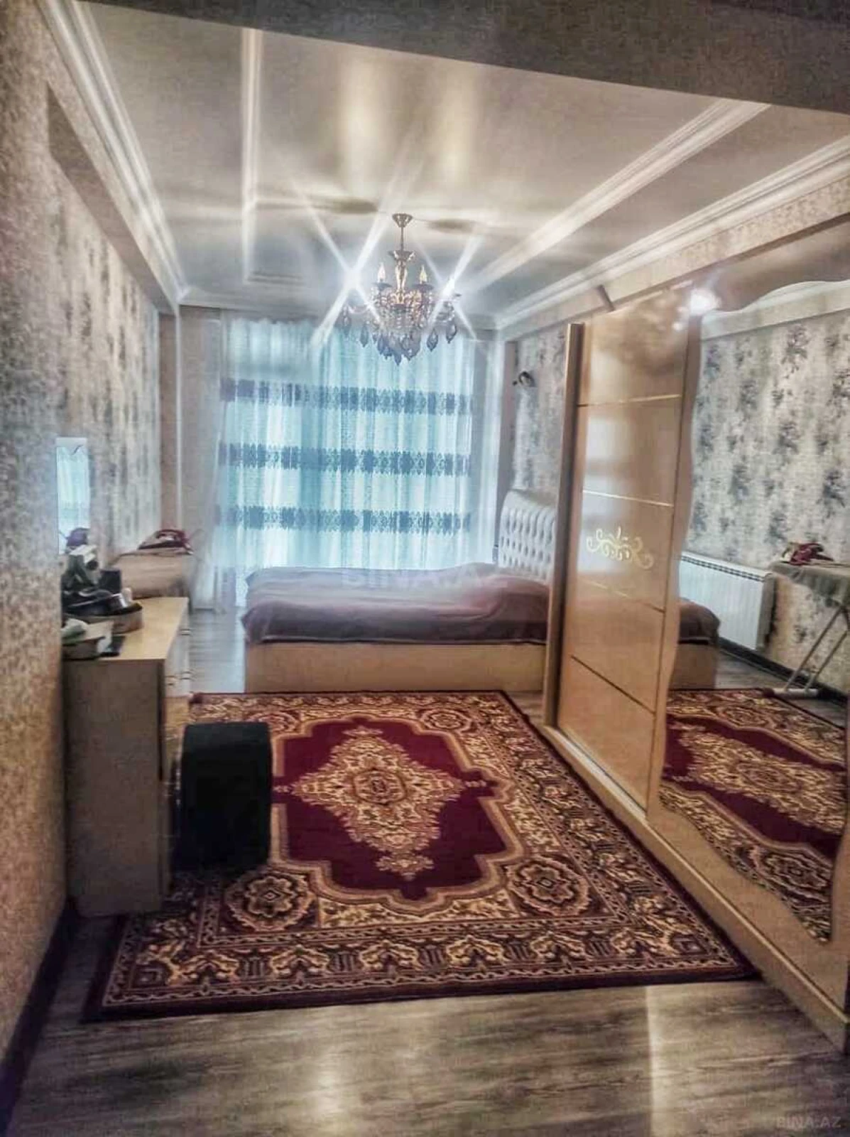 Satılır 3 otaqlı mənzil 125.6 m²