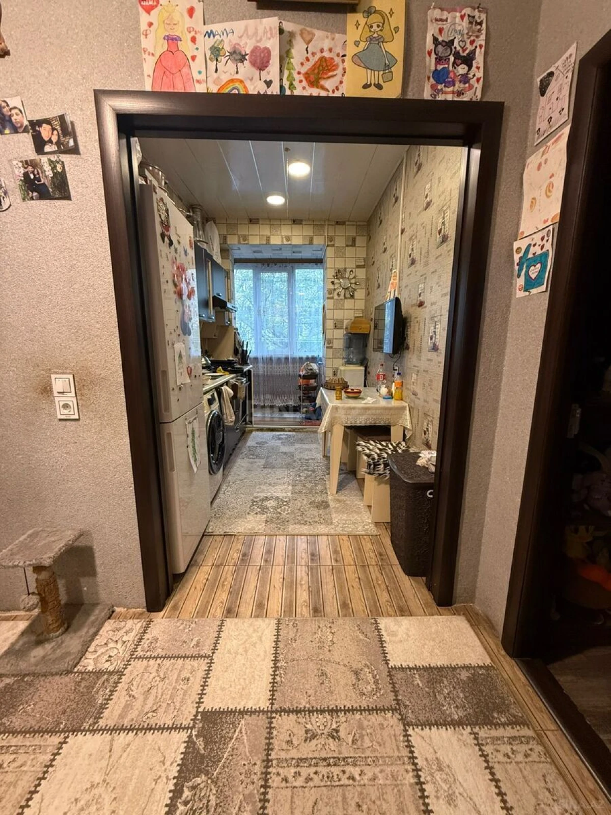 Satılır 4 otaqlı mənzil 130 m²