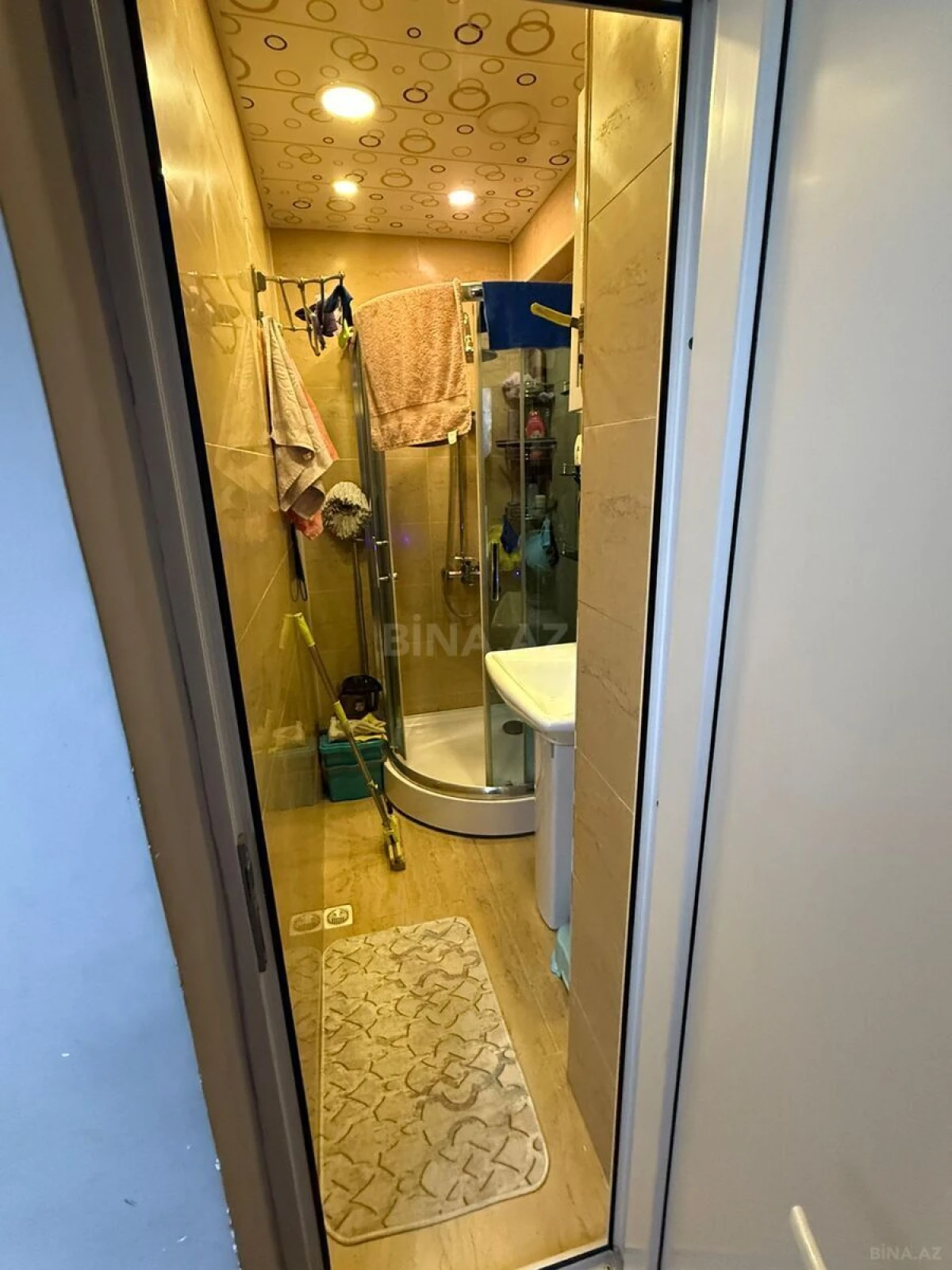 Satılır 4 otaqlı mənzil 130 m²