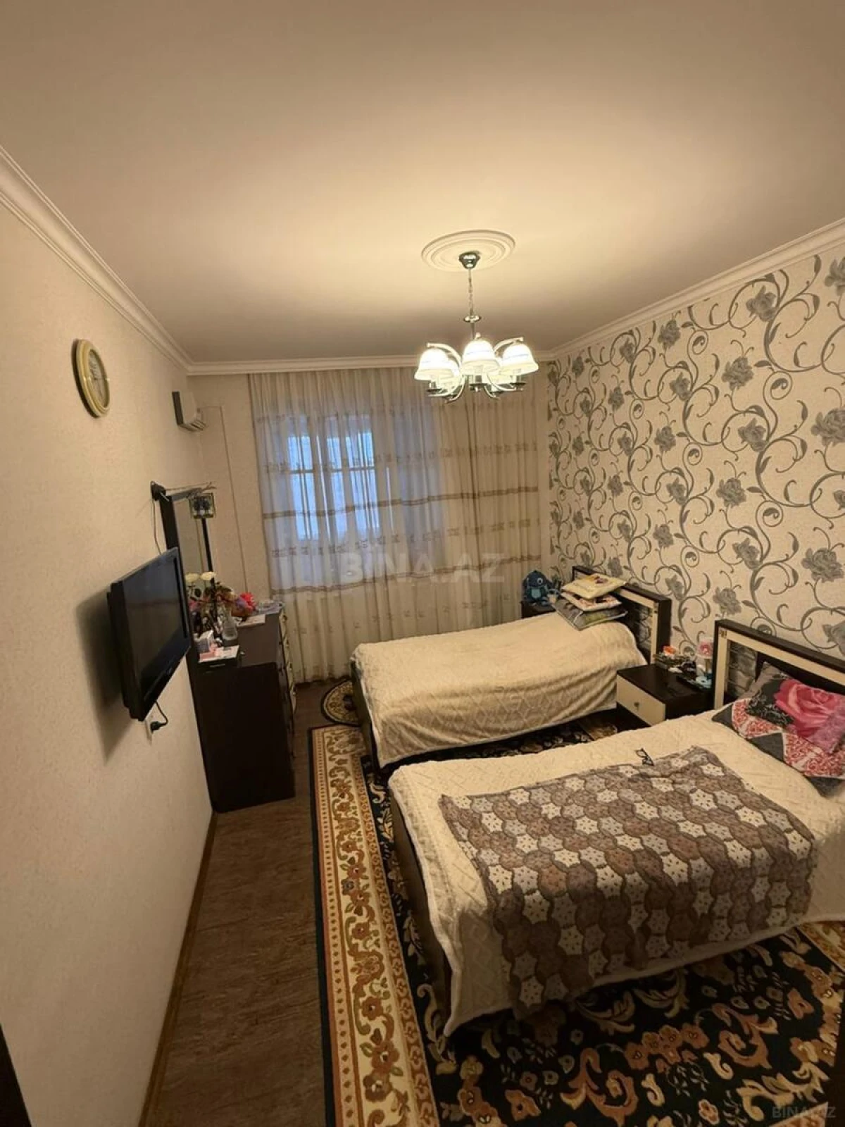 Satılır 4 otaqlı mənzil 130 m²