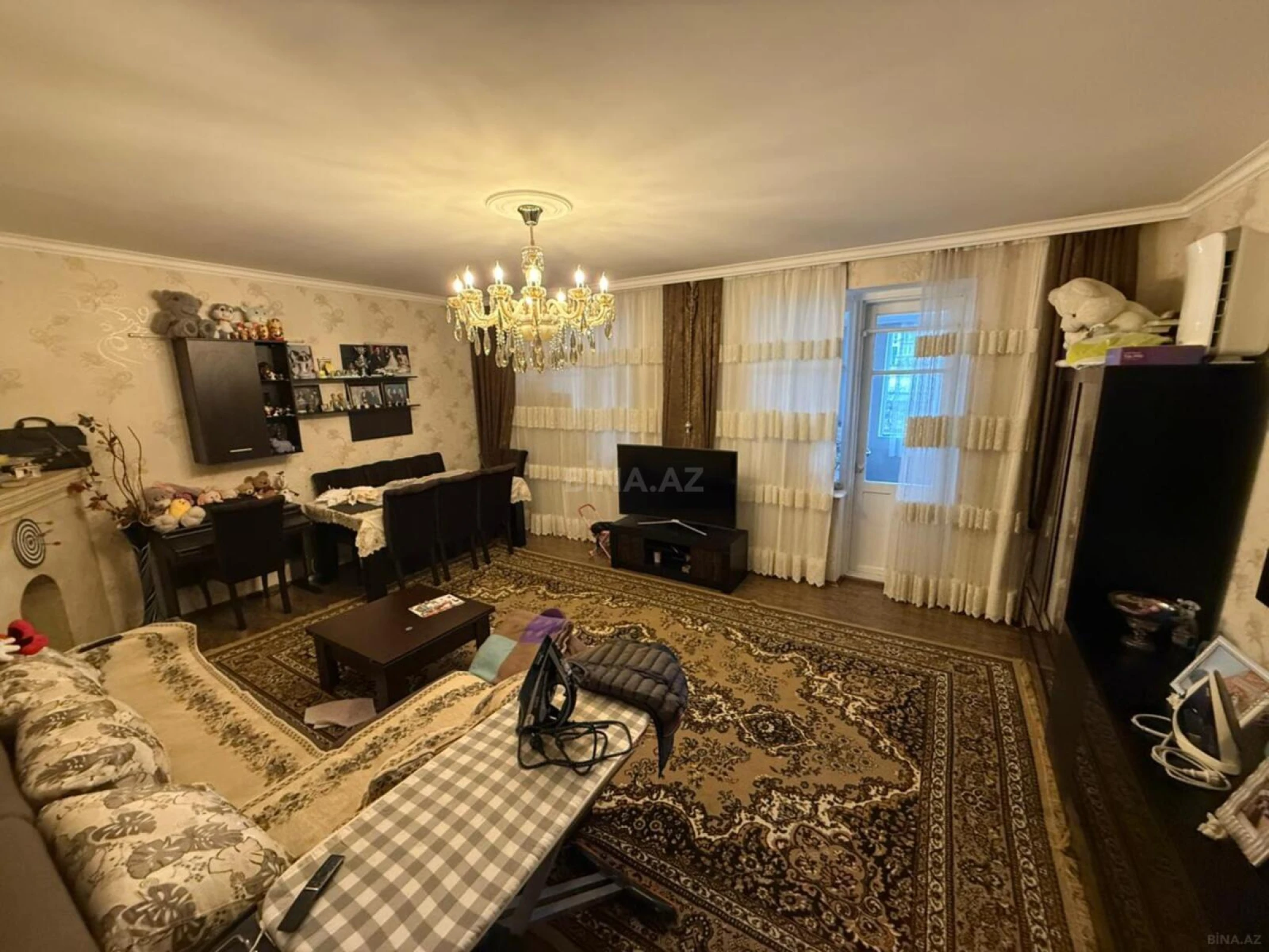 Satılır 4 otaqlı mənzil 130 m²