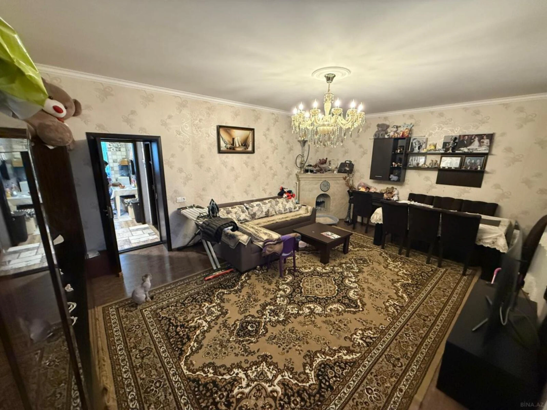 Satılır 4 otaqlı mənzil 130 m²
