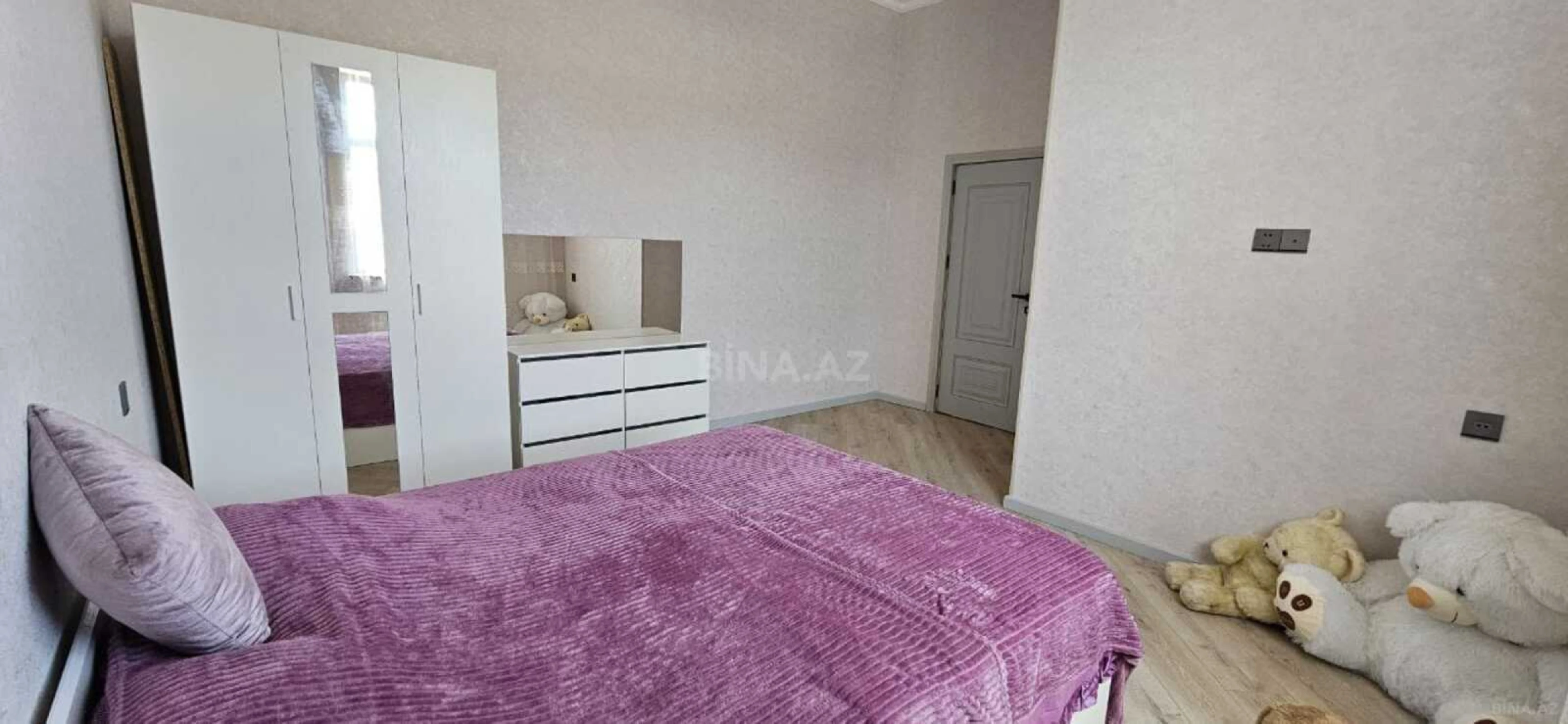 Satılır 4 otaqlı həyət evi 255 m²