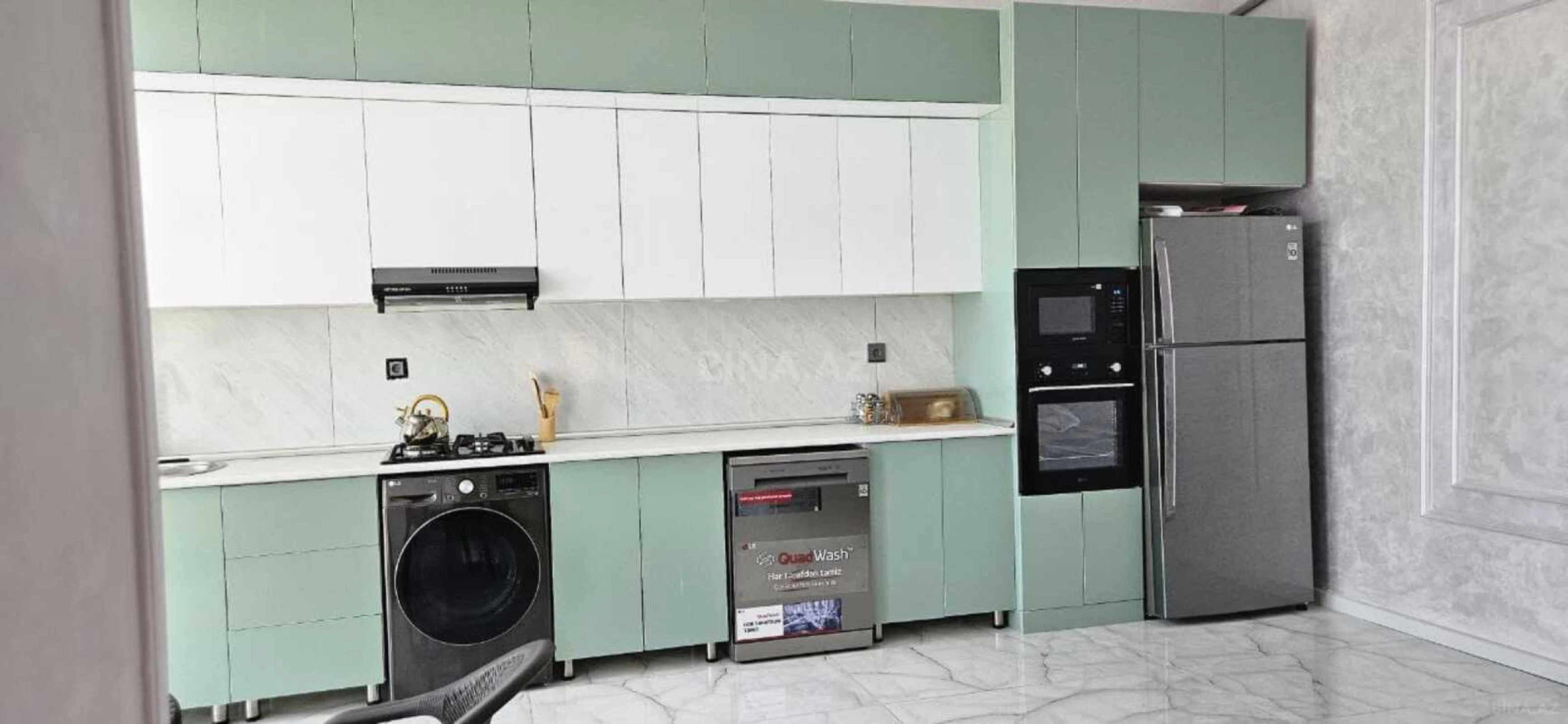 Satılır 4 otaqlı həyət evi 255 m²