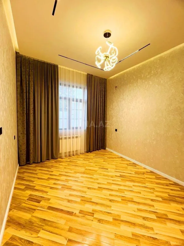 Satılır 4 otaqlı həyət evi 205 m²