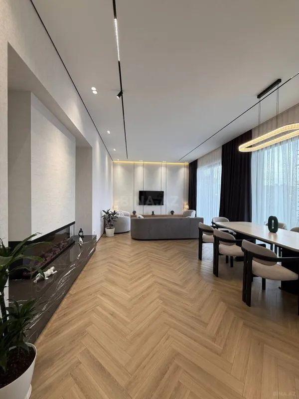 Satılır 5 otaqlı həyət evi 290 m²