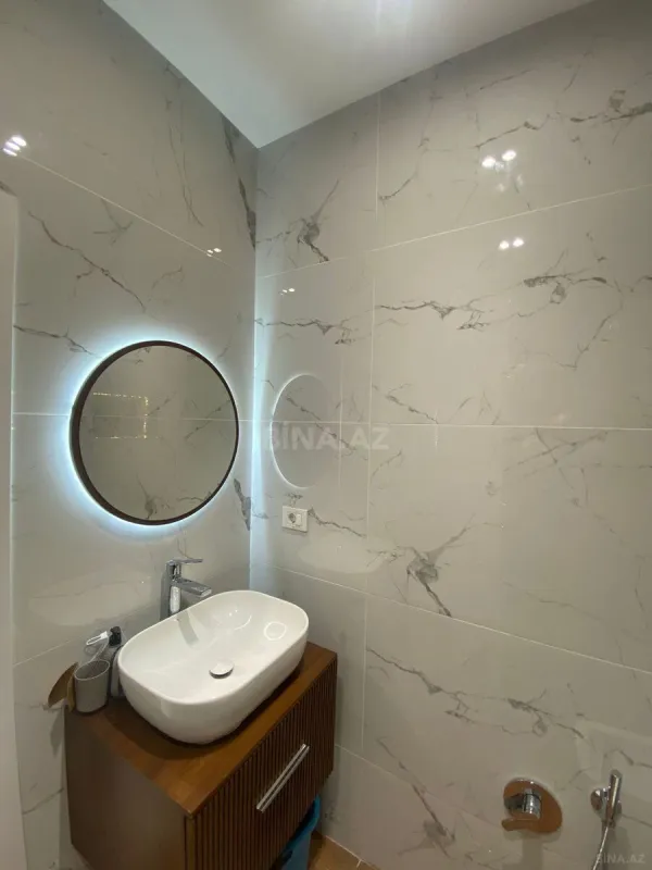 Satılır 2 otaqlı mənzil 60 m²