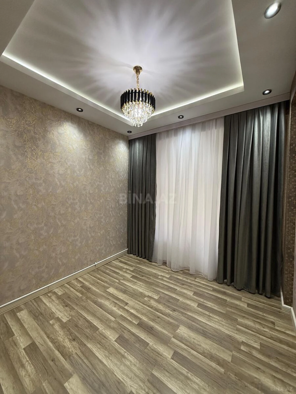 Satılır 3 otaqlı mənzil 74 m²