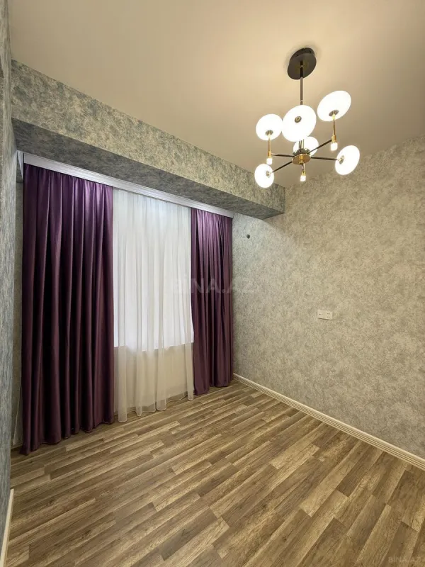 Satılır 3 otaqlı mənzil 74 m²