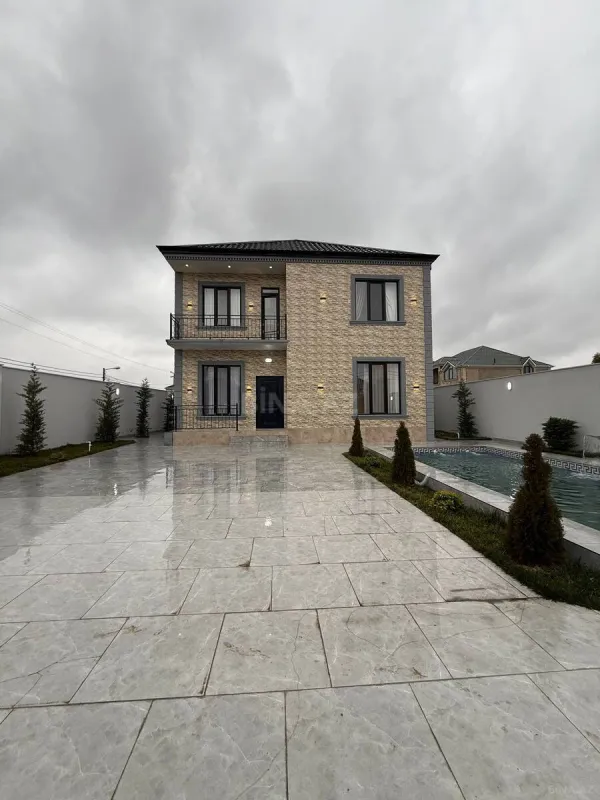 Satılır 6 otaqlı həyət evi 250 m²