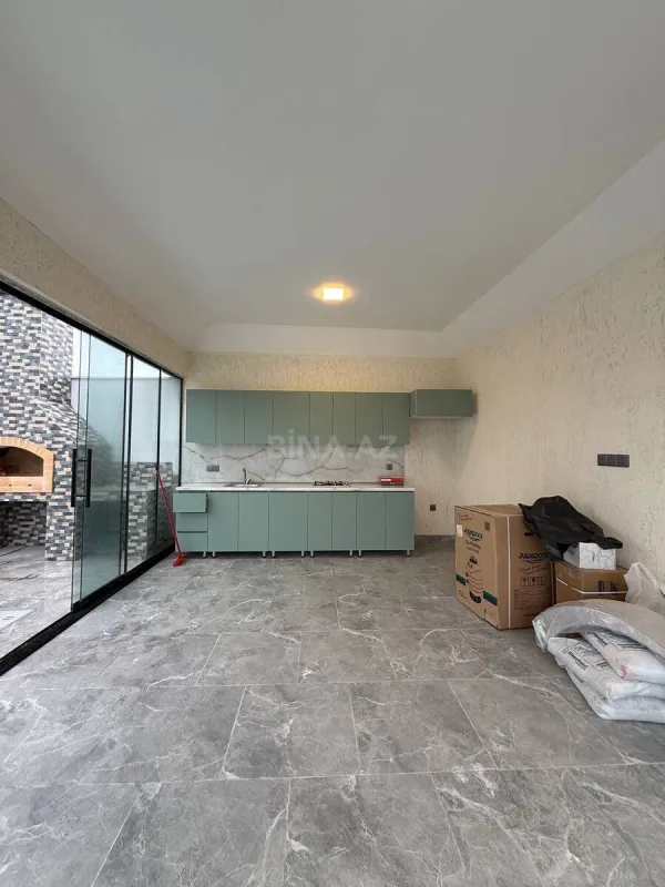 Satılır 6 otaqlı həyət evi 250 m²