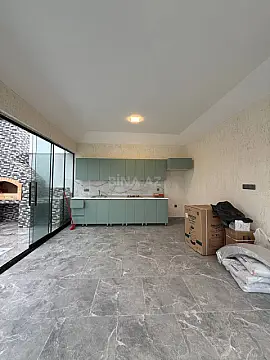 Satılır 6 otaqlı həyət evi 250 m²