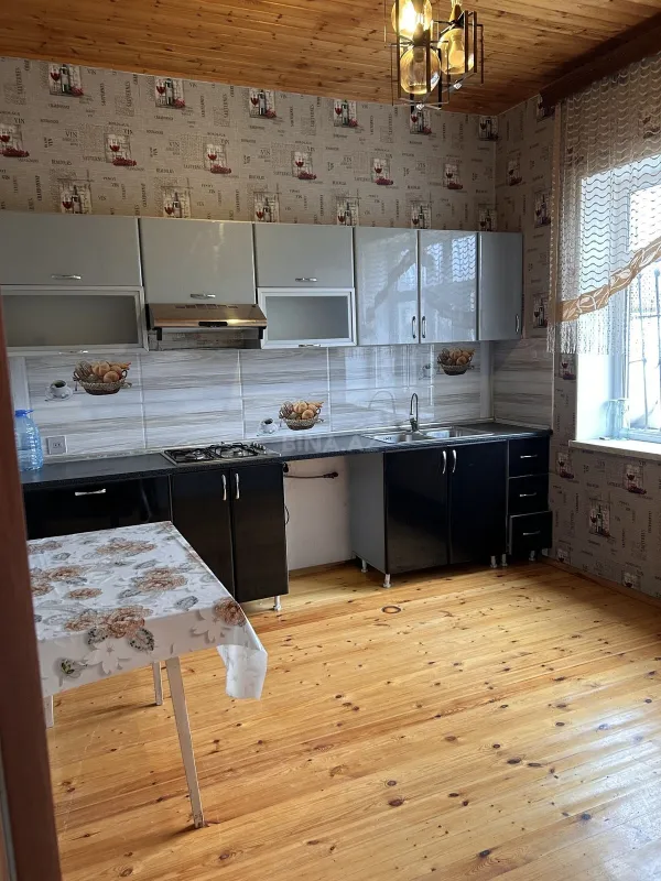 Satılır həyət evi 100 m²